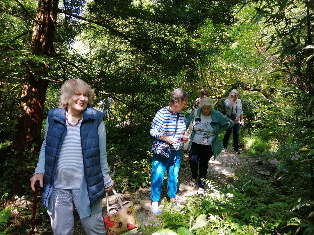 A Tranquil Garden Visit for Crantock WI – CORNWALL FEDERATION OF WOMEN ...